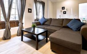 Two Bedroom Apartment With Wifi, Close To The Beach, In Playa De Las Americas